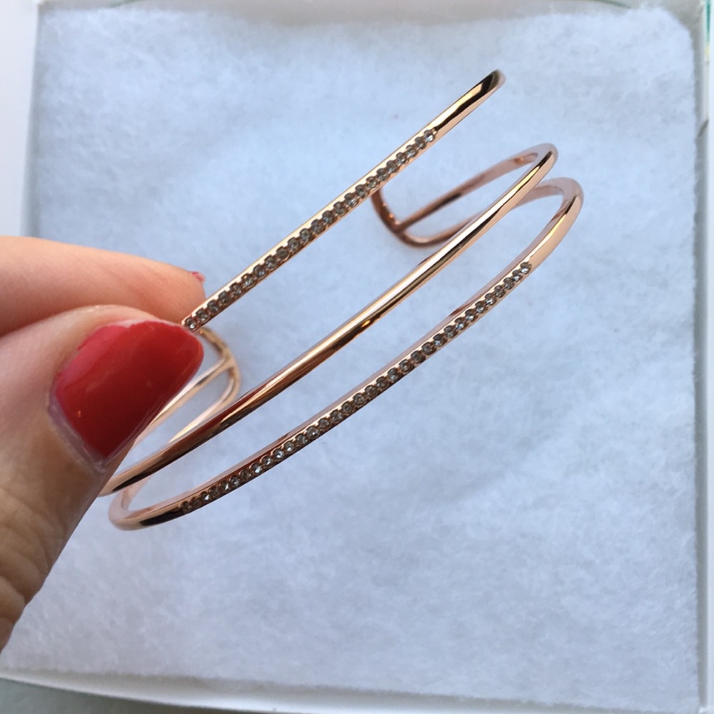 NWOT Stella & Dot pave open bar cuff